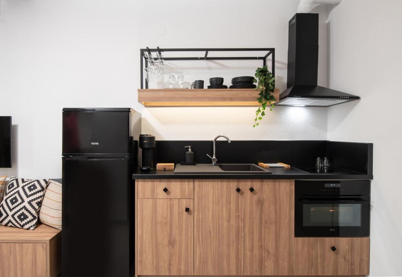 Twins Yard Apartment Nikiti  Bagian luar foto